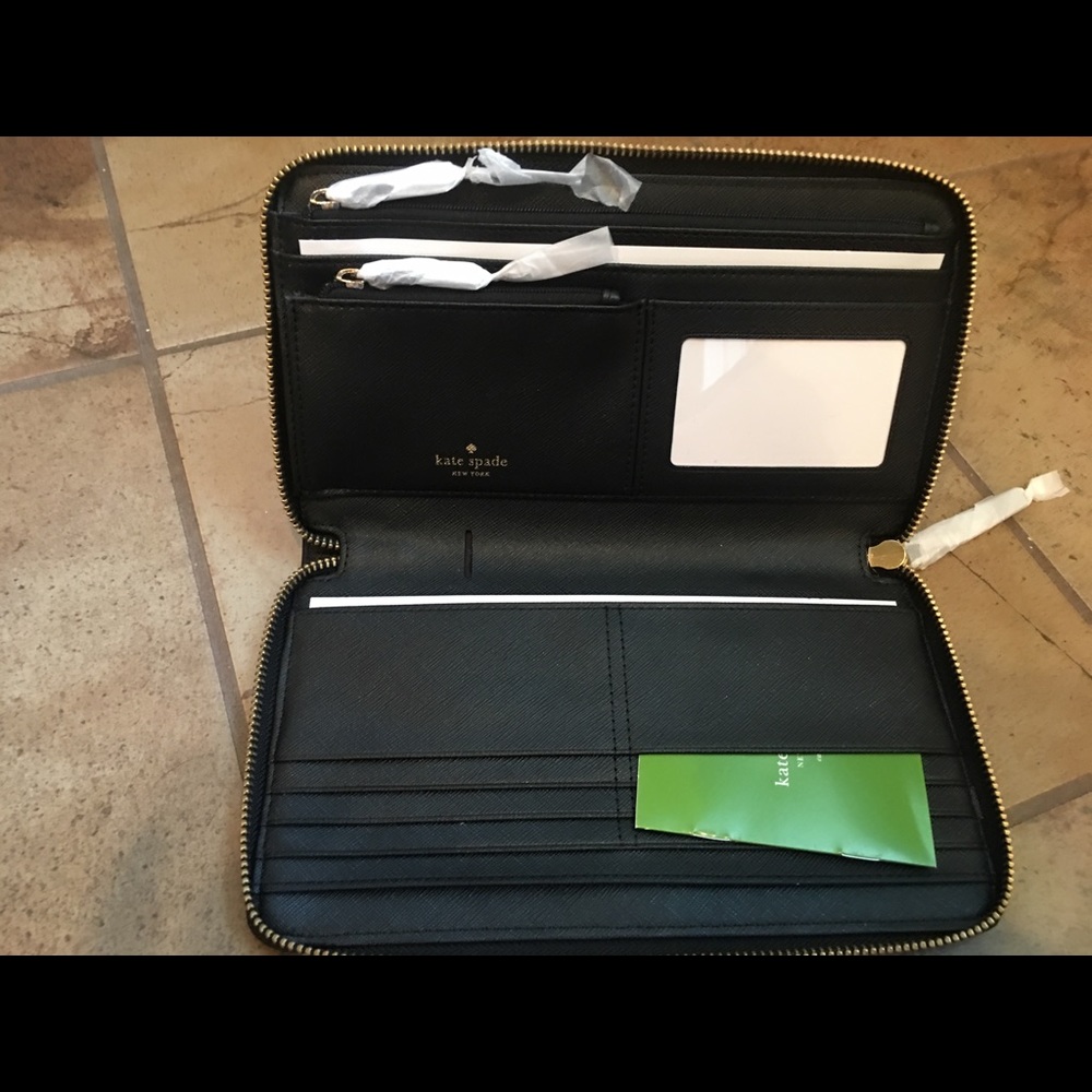 NWT Kate Spade New York Newbury Lane Wallet